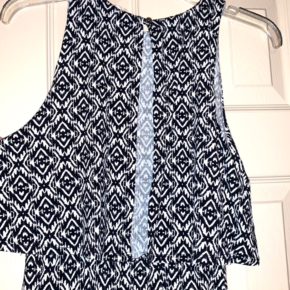 Black and white dress, size L, open back - Picture 3 of 4
